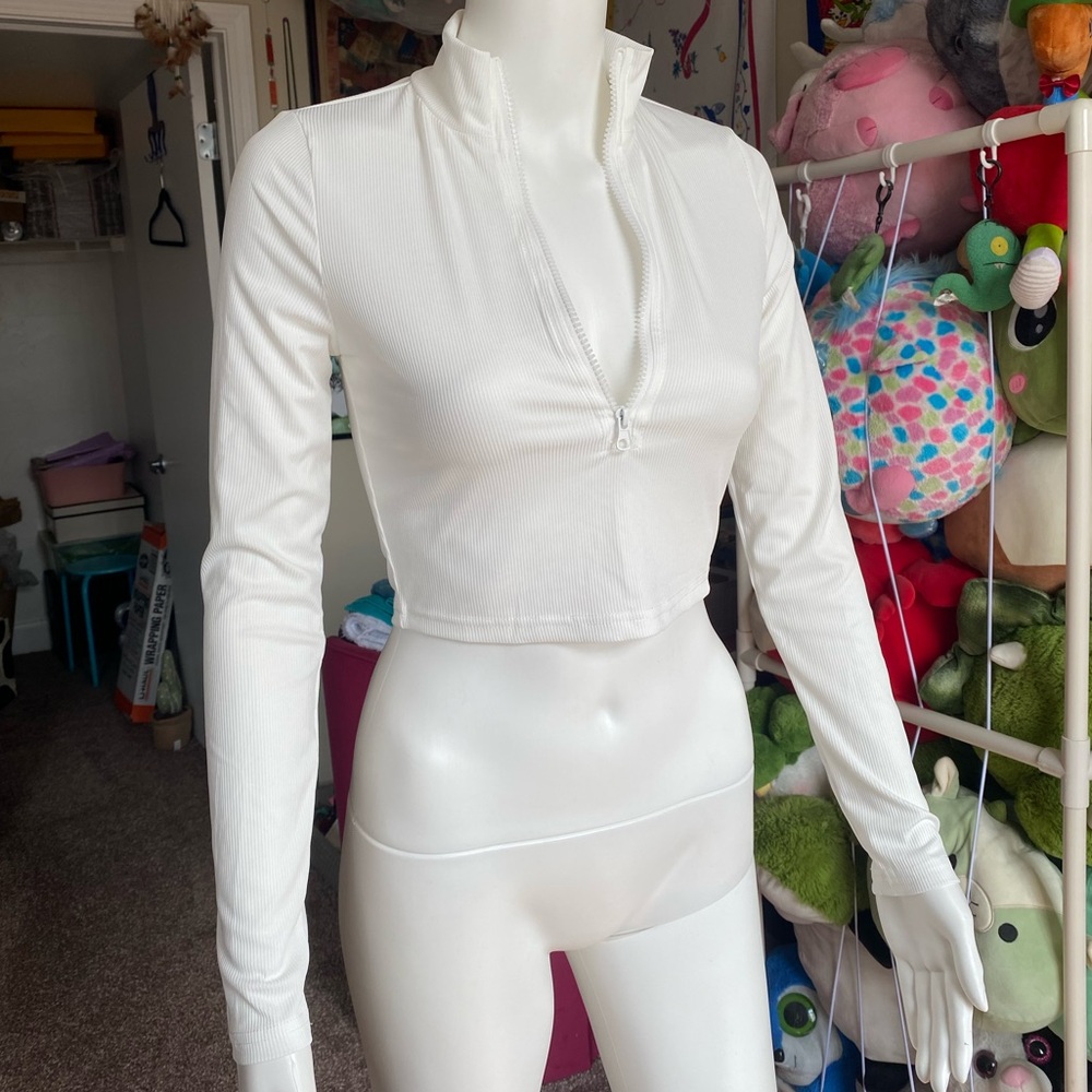 Shein White zip-up long sleeve size small
